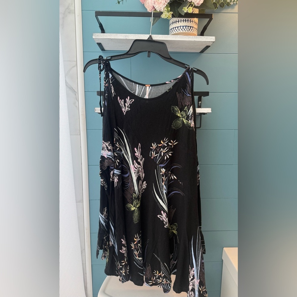 Free People Black Floral Asymmetrical Tunic Dress Boho Mini Size M
